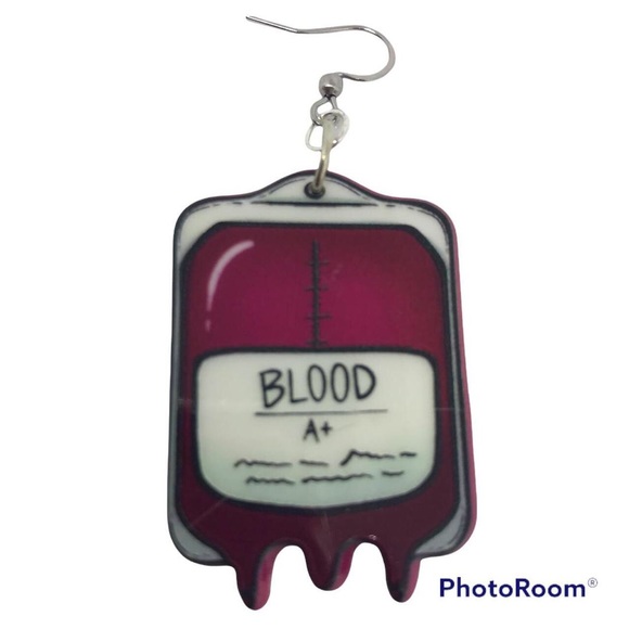 Blood Bag Acrylic Earrings horror goth gothic new - Picture 2 of 3